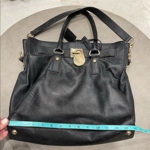 Michael Kors black leather Handbag